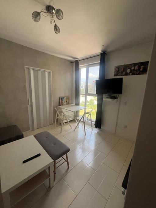Appartamento Cosy Next To The Mall
